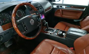 Volkswagen Touareg 2007 года за 6 500 000 тг. в Астана фото 5