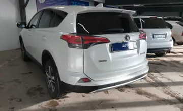 Toyota RAV4 2018 года за 13 500 000 тг. в Астана фото 4