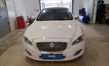 Jaguar XJ 2013 года за 12 000 000 тг. в Актобе фото 2