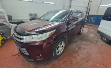 Toyota Highlander 2019 года за 16 500 000 тг. в Астана фото 1