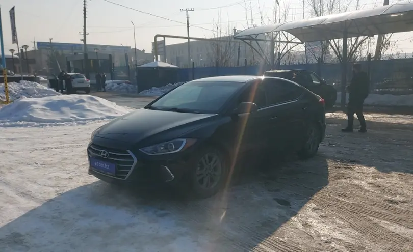 Hyundai Elantra 2018 года за 8 600 000 тг. в Алматы