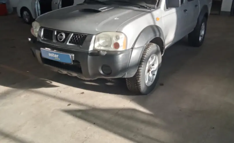 Nissan NP300 2012 года за 3 500 000 тг. в Караганда