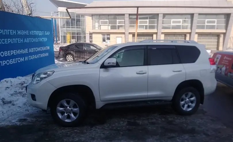 Toyota Land Cruiser Prado 2013 года за 17 000 000 тг. в Алматы