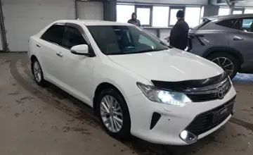Toyota Camry 2015 года за 10 500 000 тг. в Астана фото 2