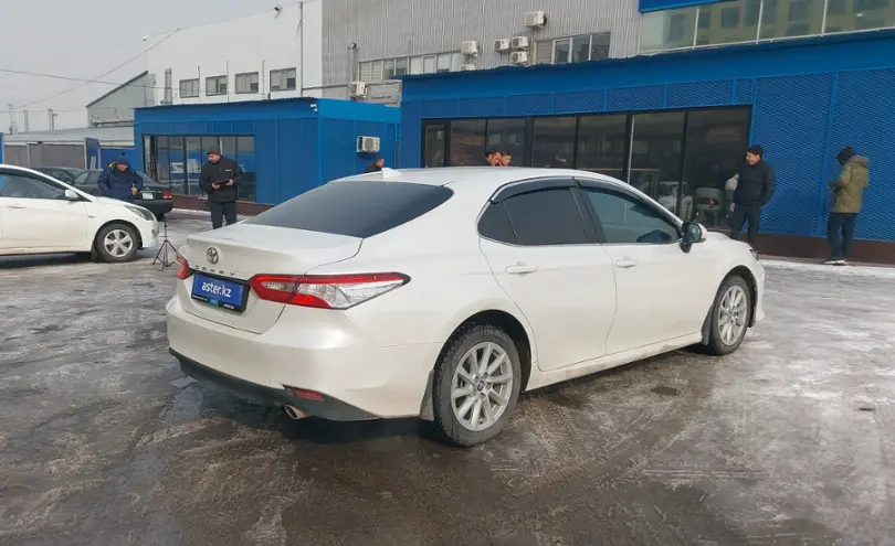 Toyota Camry 2021 года за 15 000 000 тг. в Алматы фото 3