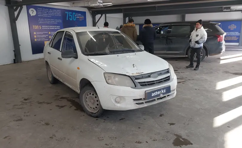 LADA (ВАЗ) Granta 2013 года за 2 500 000 тг. в Астана фото 2