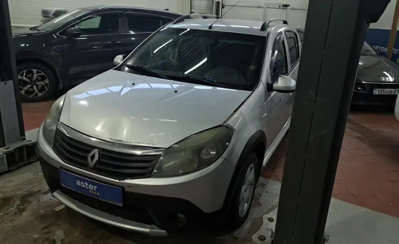 Renault Sandero 2014 года за 3 900 000 тг. в Астана