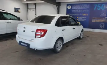 LADA (ВАЗ) Granta 2018 года за 3 100 000 тг. в Астана фото 3