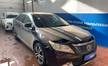 Toyota Camry 2014 года за 10 000 000 тг. в Астана фото 3