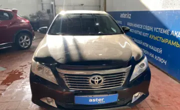 Toyota Camry 2014 года за 10 000 000 тг. в Астана фото 2
