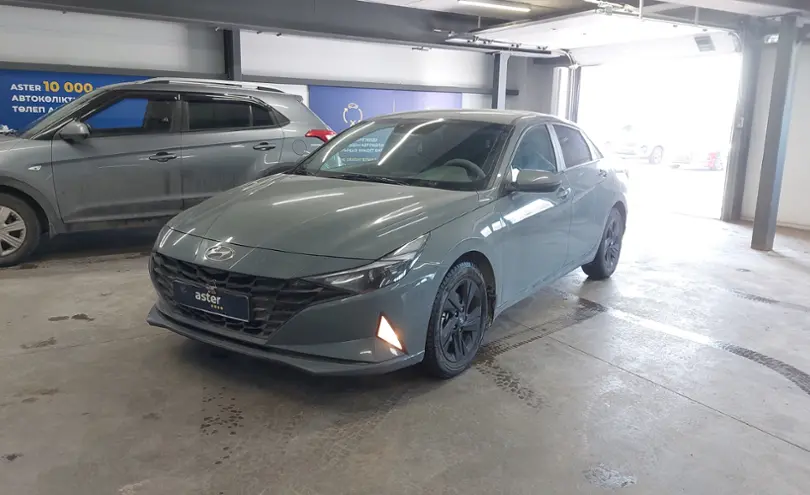 Hyundai Elantra 2021 года за 9 500 000 тг. в Астана