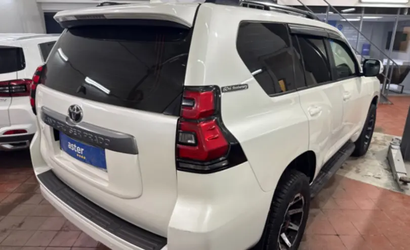 Toyota Land Cruiser Prado 2018 года за 22 500 000 тг. в Астана фото 5