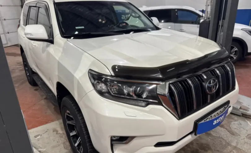 Toyota Land Cruiser Prado 2018 года за 22 500 000 тг. в Астана фото 3
