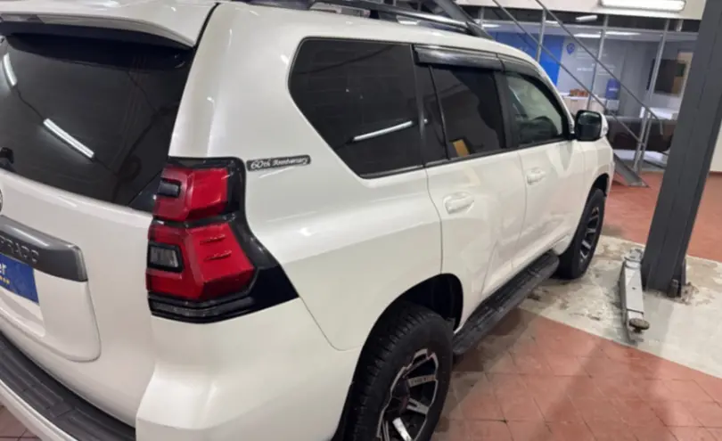 Toyota Land Cruiser Prado 2018 года за 22 500 000 тг. в Астана фото 4