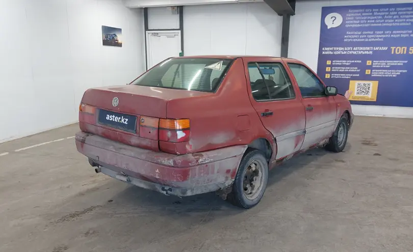 Volkswagen Vento 1994 года за 500 000 тг. в Астана фото 3