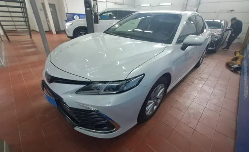 Toyota Camry 2023 года за 17 000 000 тг. в Астана