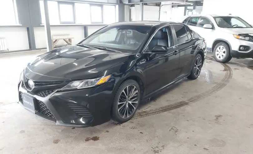 Toyota Camry 2018 года за 11 500 000 тг. в Астана