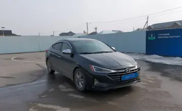 Hyundai Elantra 2019 года за 8 700 000 тг. в Шымкент фото 2