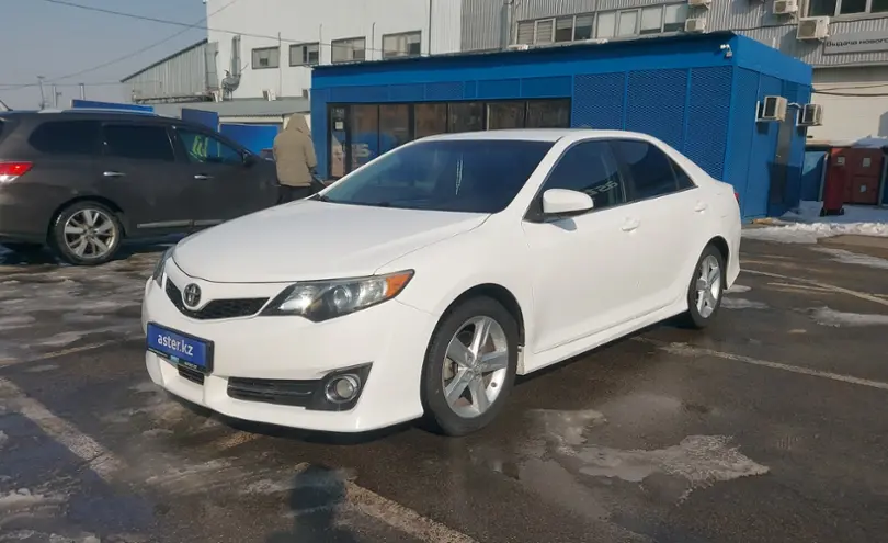 Toyota Camry 2013 года за 8 000 000 тг. в Алматы