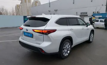 Toyota Highlander 2022 года за 21 000 000 тг. в Шымкент фото 3