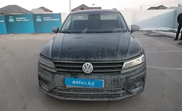 Volkswagen Tiguan 2018 года за 10 000 000 тг. в Шымкент фото 2