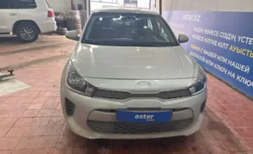 Kia Rio 2020 года за 9 000 000 тг. в Астана фото 2
