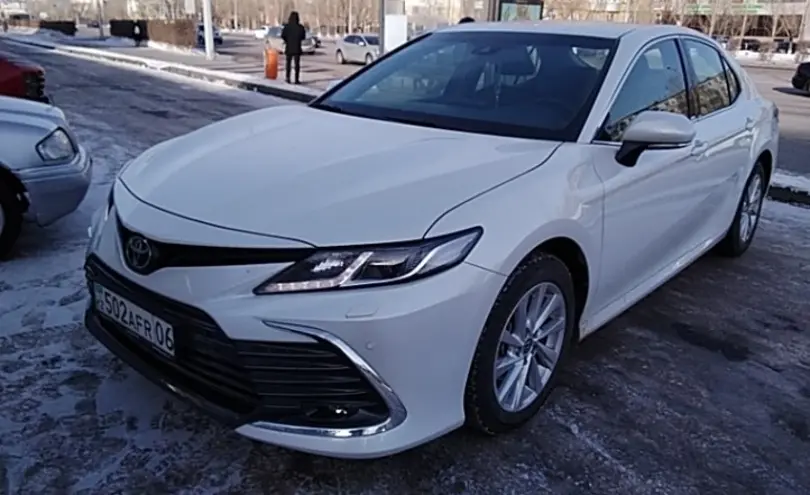 Toyota Camry 2023 года за 17 000 000 тг. в Астана