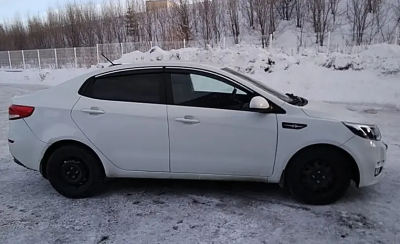 Kia Rio 2017 года за 5 500 000 тг. в Усть-Каменогорск фото 4