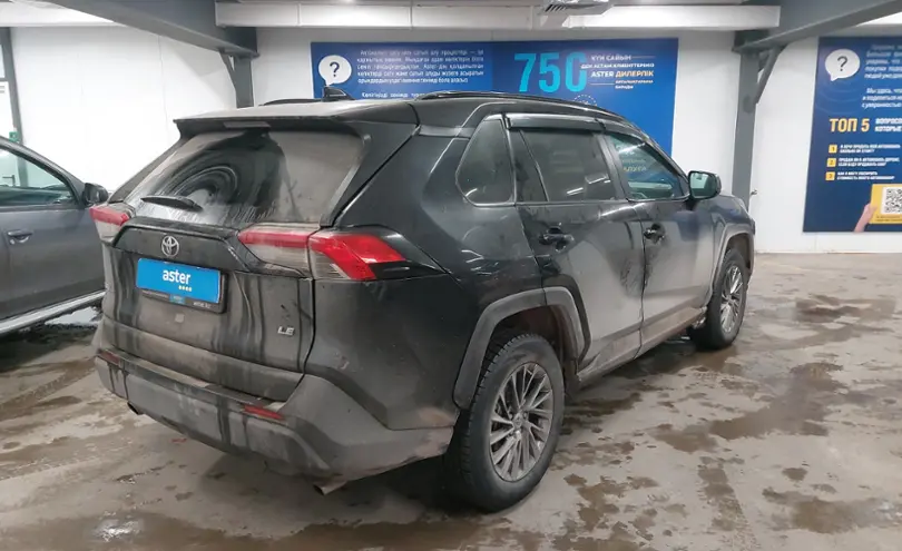 Toyota RAV4 2020 года за 11 500 000 тг. в Астана фото 3