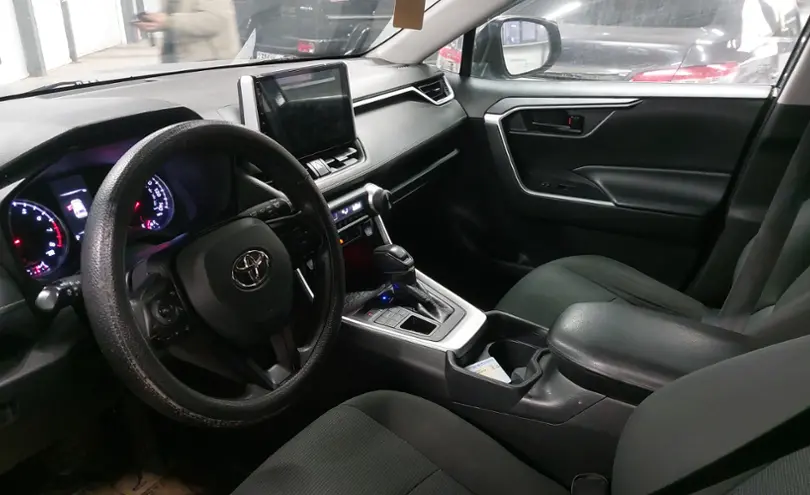 Toyota RAV4 2020 года за 11 500 000 тг. в Астана фото 5
