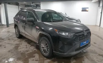 Toyota RAV4 2020 года за 11 500 000 тг. в Астана фото 2