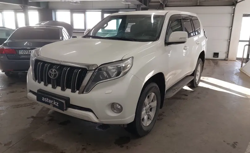 Toyota Land Cruiser Prado 2015 года за 16 600 000 тг. в Астана