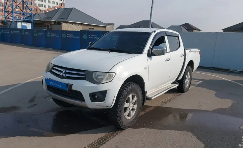 Mitsubishi L200 2011 года за 7 500 000 тг. в Шымкент