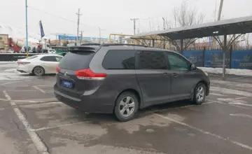 Toyota Sienna 2015 года за 13 500 000 тг. в Алматы фото 3