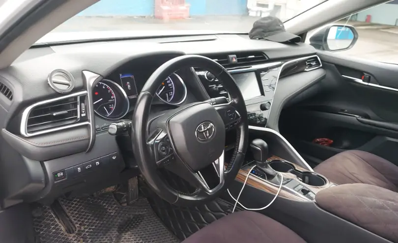 Toyota Camry 2018 года за 12 500 000 тг. в Шымкент фото 5