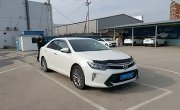 Toyota Camry 2018 года за 14 000 000 тг. в Шымкент фото 2