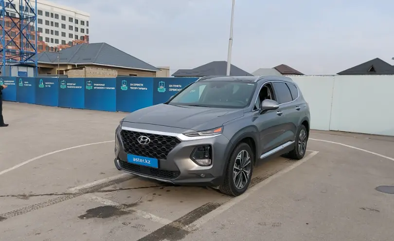 Hyundai Santa Fe 2018 года за 16 000 000 тг. в Шымкент