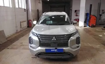 Mitsubishi Outlander 2023 года за 18 000 000 тг. в Актобе фото 2
