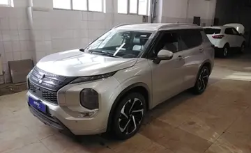 Mitsubishi Outlander 2023 года за 18 000 000 тг. в Актобе фото 1