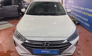 Hyundai Elantra 2019 года за 8 400 000 тг. в Астана фото 2
