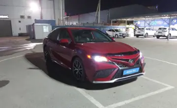 Toyota Camry 2022 года за 14 000 000 тг. в Шымкент фото 2
