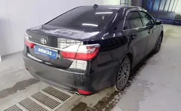 Toyota Camry 2015 года за 10 500 000 тг. в Павлодар