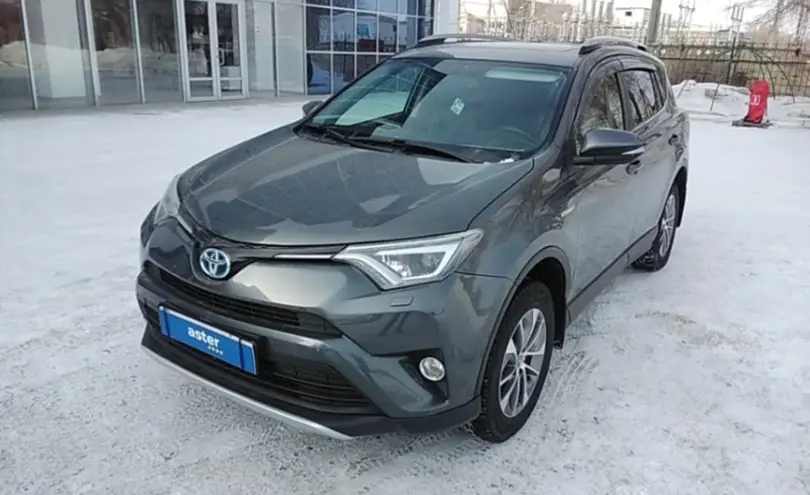 Toyota RAV4 2017 года за 12 000 000 тг. в Актобе