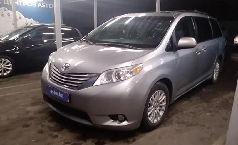 Toyota Sienna 2016 года за 15 000 000 тг. в Алматы