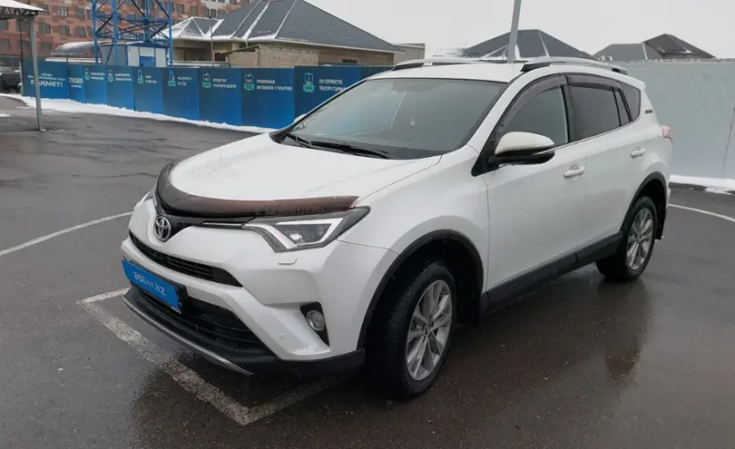 Toyota RAV4 2018 года за 16 500 000 тг. в Шымкент