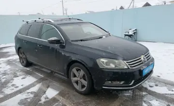 Volkswagen Passat 2011 года за 5 500 000 тг. в Шымкент фото 2