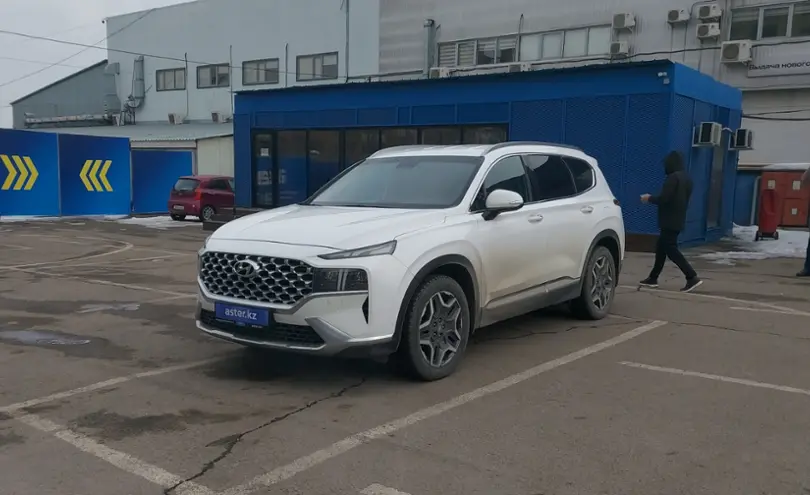 Hyundai Santa Fe 2021 года за 16 500 000 тг. в Алматы