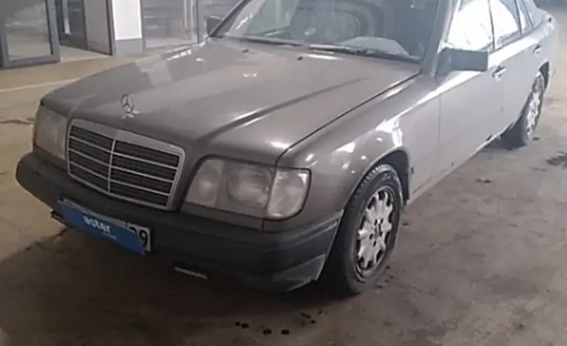 Mercedes-Benz W124 1988 года за 2 000 000 тг. в Караганда