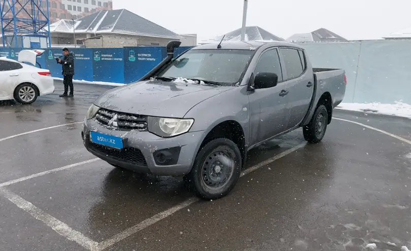 Mitsubishi L200 2015 года за 7 000 000 тг. в Шымкент