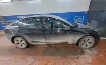 Tesla Model 3 2023 года за 19 000 000 тг. в Астана фото 4